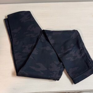 Spanks : Black & Charcoal Camo High-Waist Leggings size L